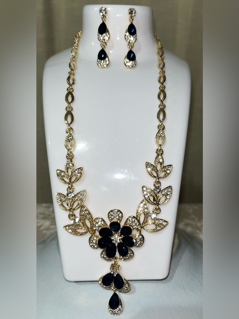 Floral Statement Necklace & Earring Set / Dark Blue & White Rhinestones NEW
